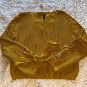 MOON&MADISON YELLOW SWEATER W TIE-SLEEVES. NEW